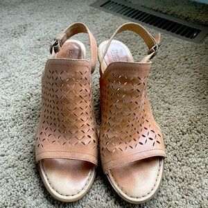 Born Hand Crafted Footwear size 8